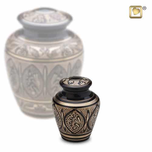 K231 KEEPSAKE BLACK & GOLD™ Urn